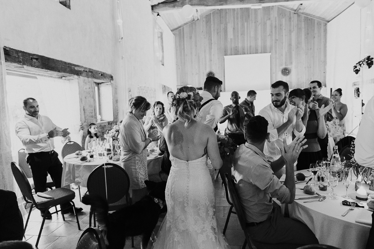 mariage-champetre-chic-ceremonie-laique-ferme-du-tremblay-saint-trivier-de-courtes-marine-szczepaniak-photographe-mariage-nord-pas-de-calais-lille-lens-bethune-paris-valenciennes-52