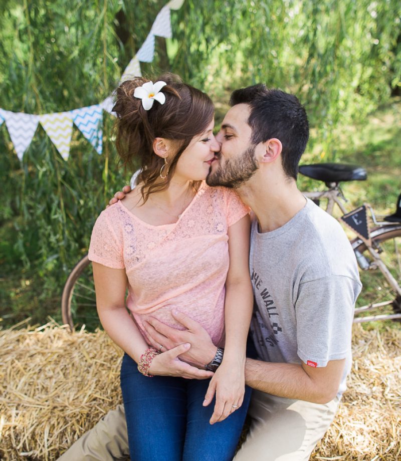 Séance-grossesse-champetre-vintage-sous-le-soleil-avec-Charlotte-Paul-Jeanne-Marine-Szczepaniak-photographe-grossesse-naissance-lille-pas-de-calais-14