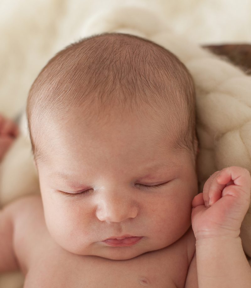 Séance-photo-naissance-en-studio-photographe-nouveau-né-à-béthune-marine-szczepaniak-bébé-enfant-famille-4