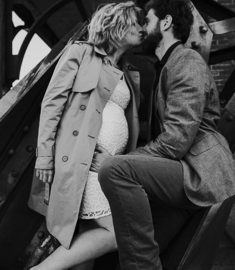 seance-couple-grossesse-metaphone-site-9-9-bis-terril-oignies-marine-szczepaniak-photographe-mariage-nord-pas-de-calais-lille-paris-14