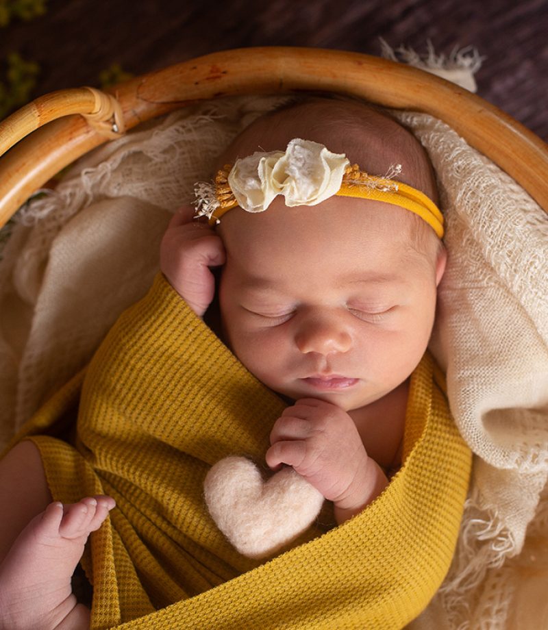 seance-naissance-automnale-lille-nord-photographe-bebe-studio-photo-marine-szczepaniak-07