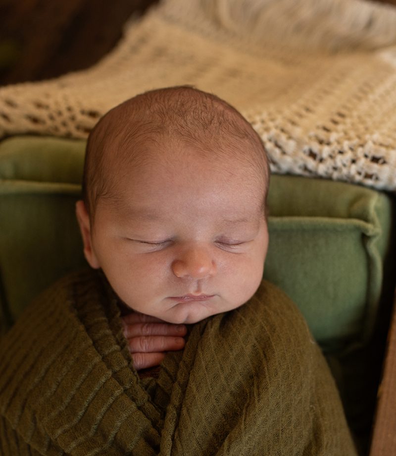 seance-naissance-pablo-studio-photo-lille-bebe-nouveau-ne-marine-szczepaniak-018