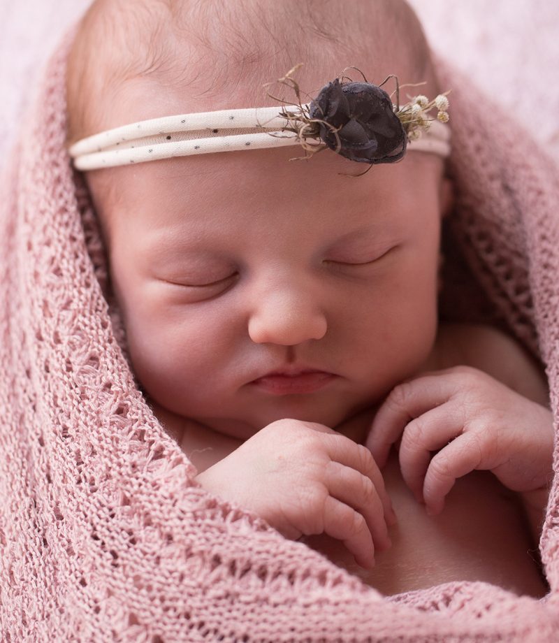 seance-naissance-studio-locon-bethune-lille-photographe-bebe-grossesse-nouveau-ne-enfant-pas-de-calais-studio-photo-home-studio-grossesse-lifestyle