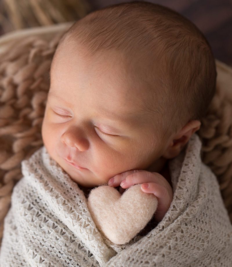 seance-naissance-studio-photo-behtune-photographe-bébé-lille-marine-szczepaniak