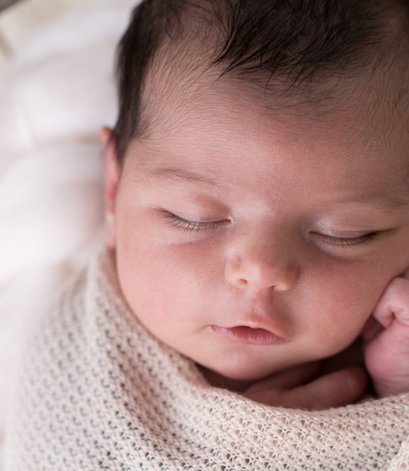 seance-naissance-studio-photo-bethune-bébé-enfant-maternité-anne-artois-photographe-marine-szczepaniak-11