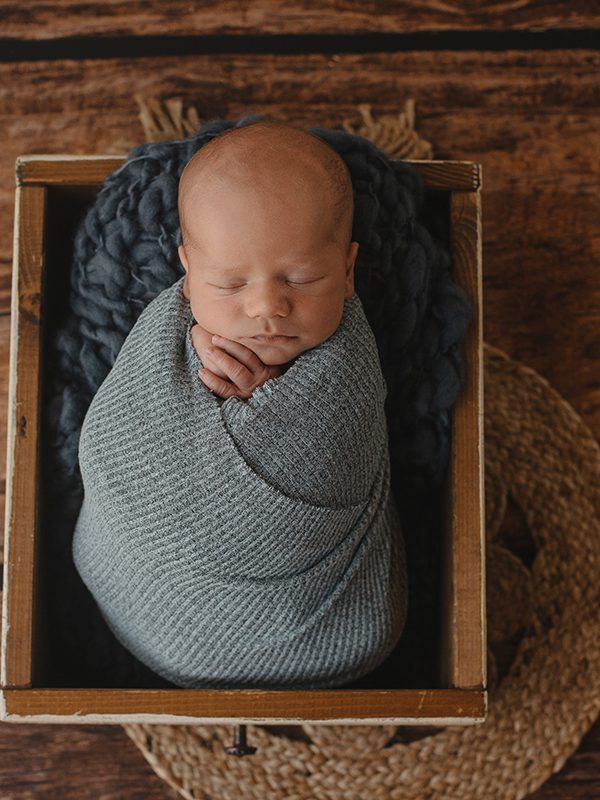 seance-naissance-studio-photo-locon-naissance-bebe-nouveau-ne-grossesse-maternite-bethune-marine-szczepaniak-013
