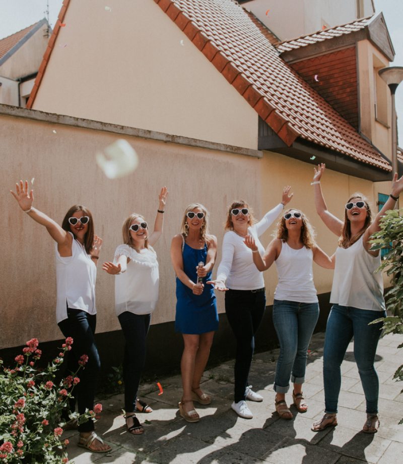 un-evjf-a-la-plage-de-wissant-filles-pas-de-calais-marine-szczepaniak-photographe-lifestyle-mariage-15